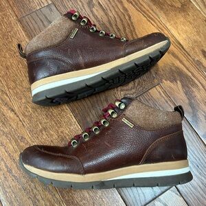 Bionica Tierra brown leather outdoor ankle hiking boots size 6.5